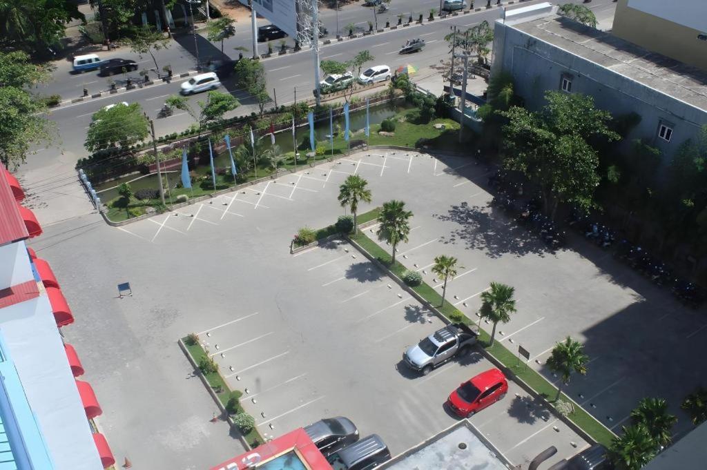 בנג'ארמאסין G'Sign Hotel Banjarmasin מראה חיצוני תמונה